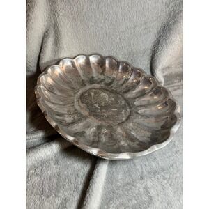 Vintage Mexican Hand-Hammered Aluminum Tray 14x11"‎ Scalloped Oval Floral